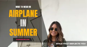 The Perfect Summer Travel Outfit: What to Wear on an Airplane in the Hot Season